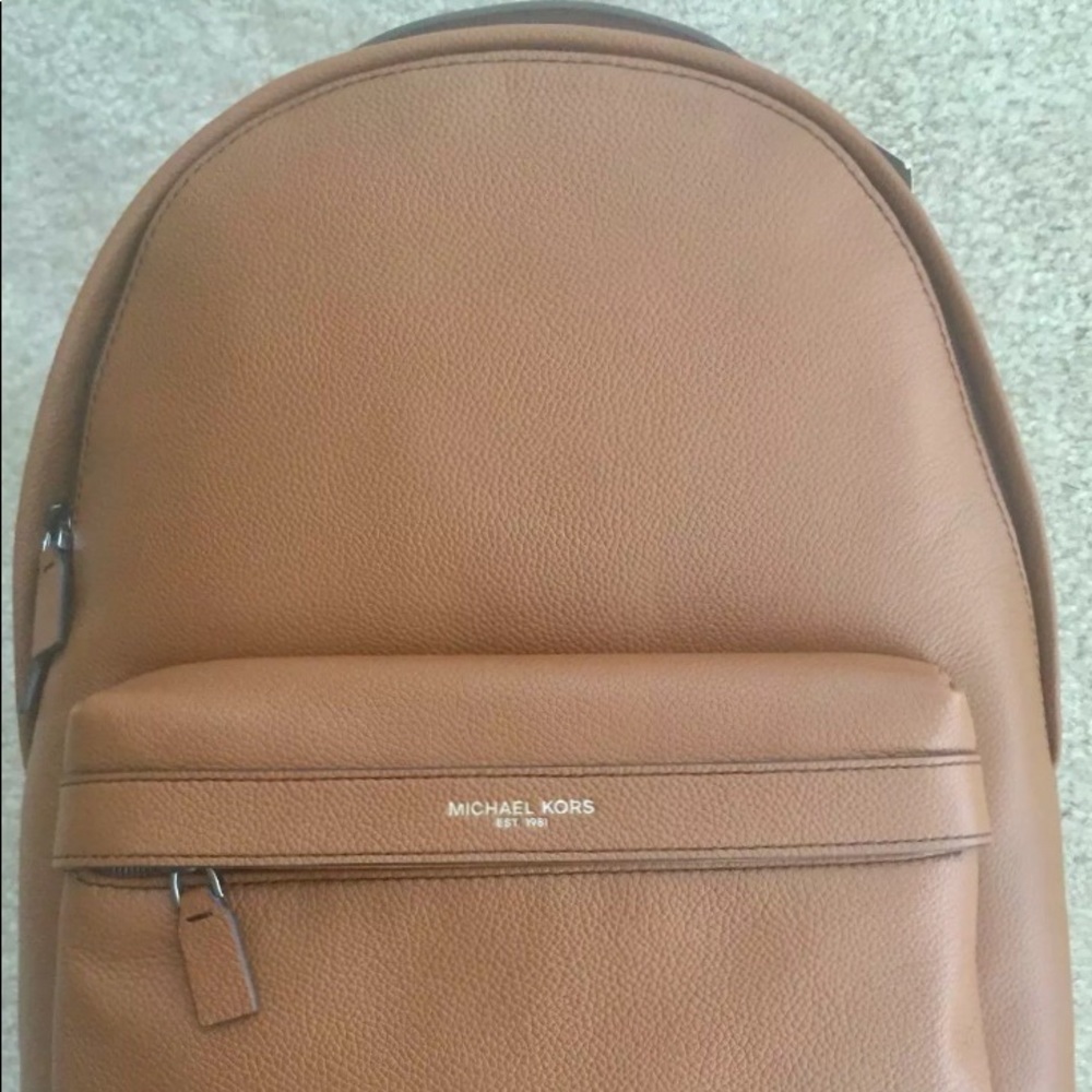 MK RUSSEL LEATHER BACKPACK BROWN